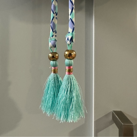 Victoria’s Secret Bikini Top Blue White Aqua Paisley Print with Tassels size 34A - Picture 5 of 7